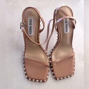 STEVE MADDEN Zelle Camel Heels